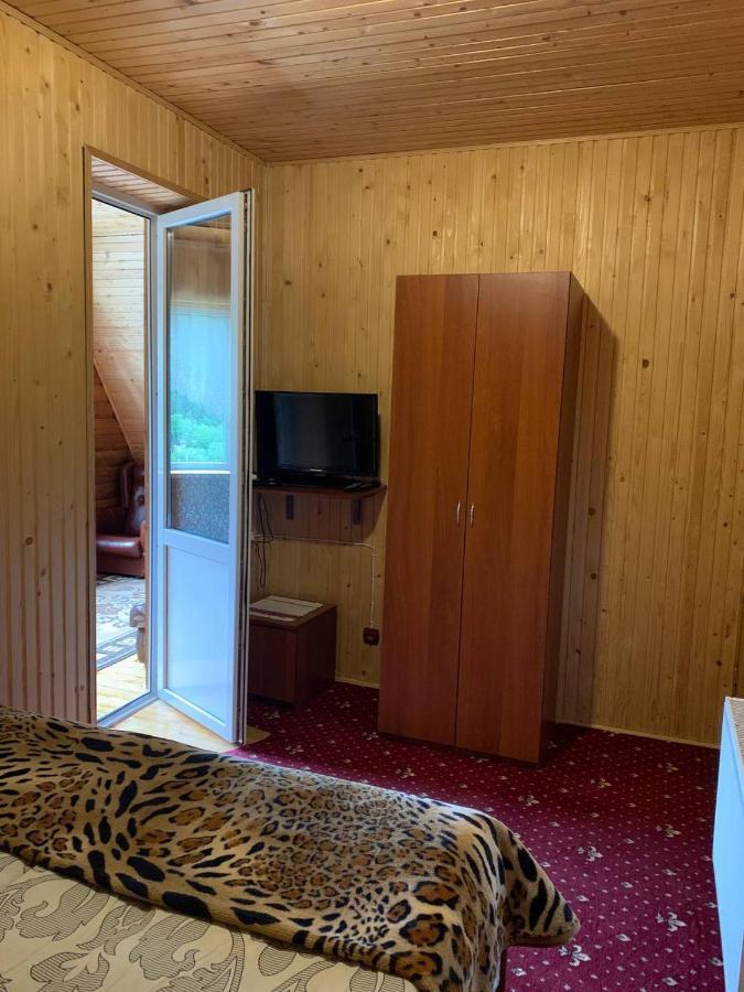 Котедж ,,Тік" Hotel Tatariv Ngoại thất bức ảnh