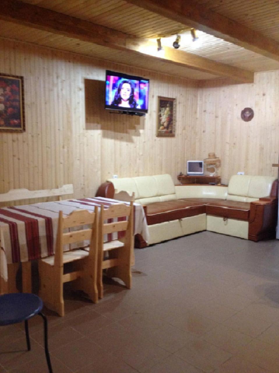 Котедж ,,Тік" Hotel Tatariv Ngoại thất bức ảnh