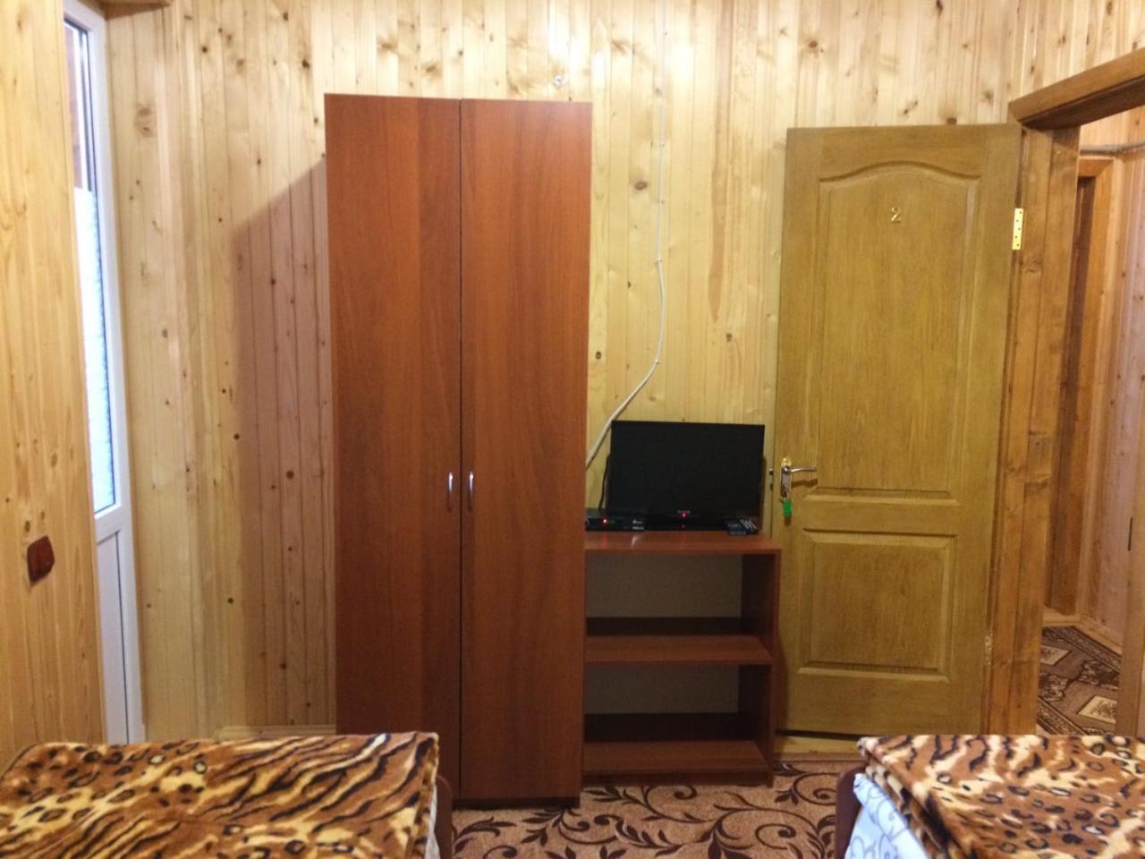 Котедж ,,Тік" Hotel Tatariv Ngoại thất bức ảnh
