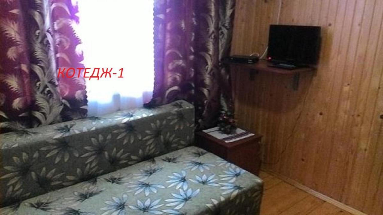 Котедж ,,Тік" Hotel Tatariv Ngoại thất bức ảnh